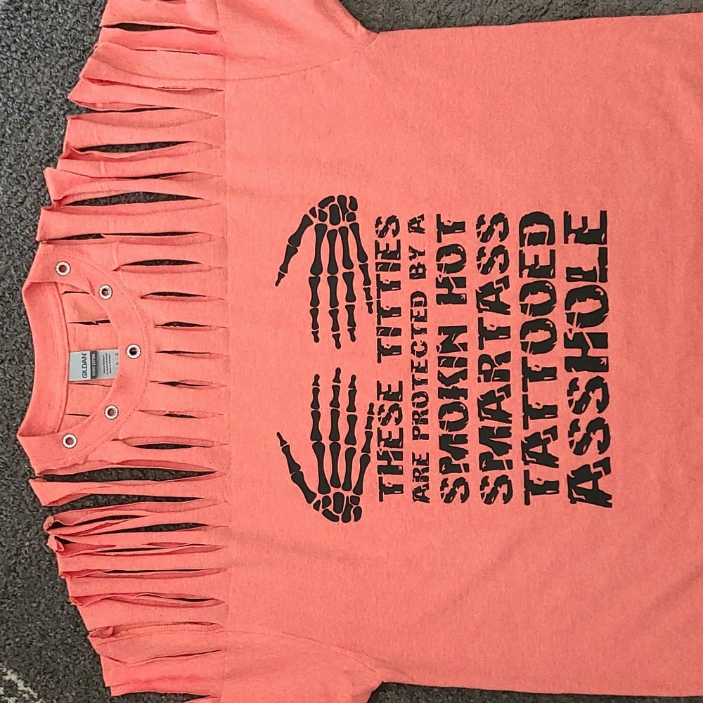 Titties are protected by.....grunge, cut up tshirt